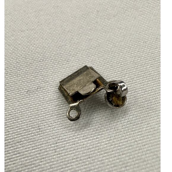 Title: Vintage Silver Filigree Two-Strand Box Clasp - Picture 6 of 9